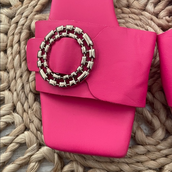 Open Edit Lely Slides - Picture 3 of 11